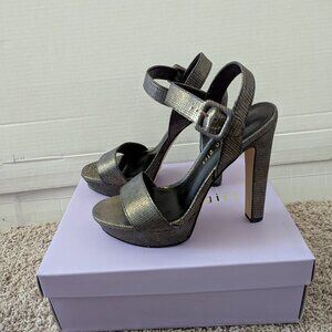 Madden Girl Metallic Gold Heels Women's Size 7M